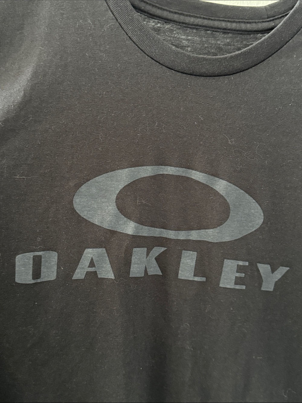 Oakley Black Short-Sleeve Logo Tee with Gray Emblem Medium